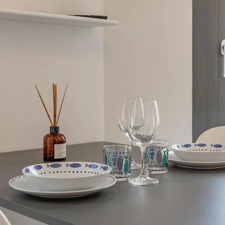 H11 Luxury 17a Porto - Piscina - Jacuzzi Apartment Santo Stefano al Mare