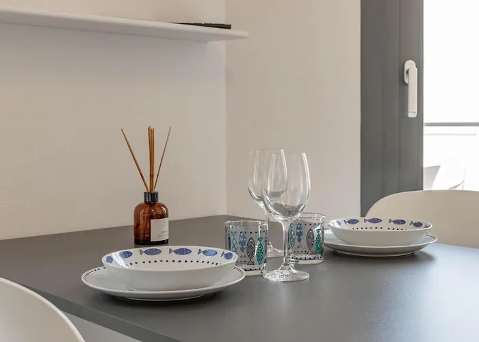 H11 Luxury 17a Porto - Piscina - Jacuzzi Apartment Santo Stefano al Mare