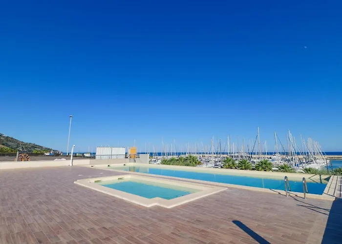 Apartmán H11 Luxury 17a Porto - Piscina - Jacuzzi Santo Stefano al Mare
