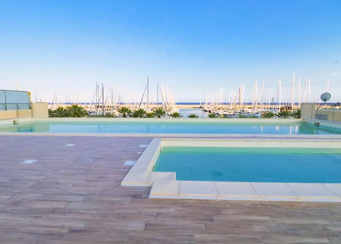 H11 Luxury 17a Porto - Piscina - Jacuzzi Apartmán *